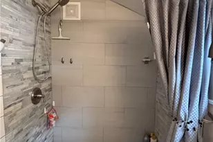 1157 Cloverfield Dr, Pittsburgh, PA 15227 - Photo 36