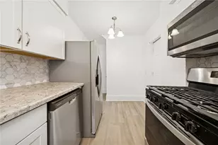 400 Broadway Ave, McKees Rocks, PA 15136 - Photo 8