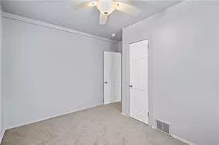 2401 Salisbury St, Pittsburgh, PA 15210 - Photo 16