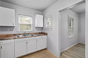 2401 Salisbury St, Pittsburgh, PA 15210 - Photo 6