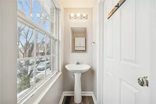 3242 Ward St, Pittsburgh, PA 15213 - Photo 10