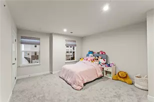 805 Greenwood Dr, North Strabane, PA 15317 - Photo 14