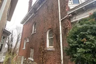 218 McKinley St, Pittsburgh, PA 15210 - Photo 2
