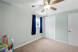 820 Bethany Dr, Pittsburgh, PA 15243 - Photo 14