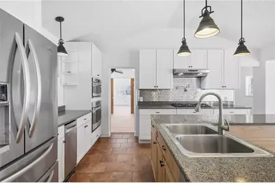 2830 Sussex Ave, Pittsburgh, PA 15226 - Photo 8