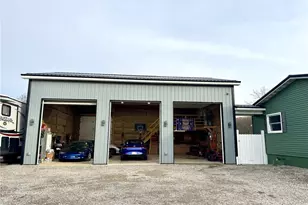 517 Meridian Rd, Twp of But SW, PA 16053 - Photo 4