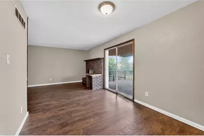 130 Harphen St, Versailles Boro, PA 15132 - Photo 6