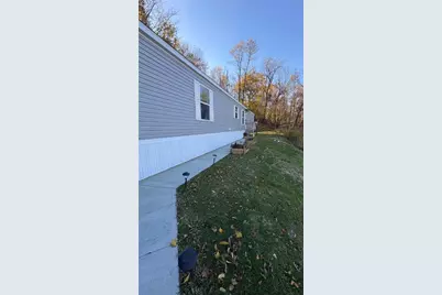 221 Reston Rd, Imperial, PA 15126 - Photo 2