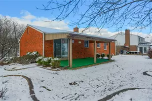 556 Sangree Rd, Ross Twp, PA 15237 - Photo 22