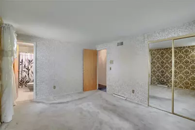 556 Sangree Rd, Ross Twp, PA 15237 - Photo 16