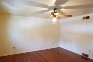 114 Duncan Cir, Brighton Township, PA 15009 - Photo 20