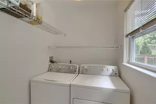 219 Grace Manor Dr, Robinson Twp, PA 15108 - Photo 8