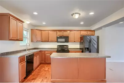 219 Grace Manor Dr, Robinson Twp, PA 15108 - Photo 6