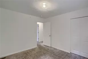 219 Grace Manor Dr, Robinson Twp, PA 15108 - Photo 12