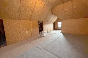 247 Sherman Ave, Vandergrift, PA 15690 - Photo 34