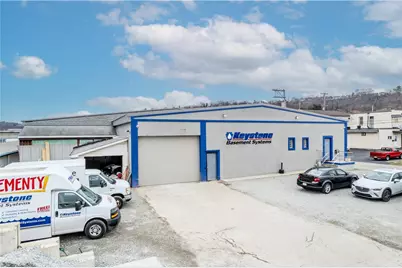 205 31st St, McKeesport, PA 15132 - Photo 4