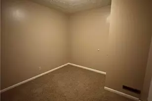 3586 N Hermitage Rd, Pymatuning Township, PA 16154 - Photo 10