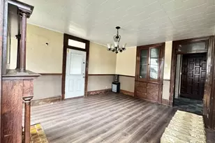 613 Crest Ave, Charleroi Boro, PA 15022 - Photo 12