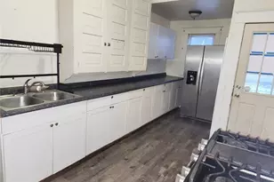 611 Spruce Ave, Sharon, PA 16146 - Photo 10