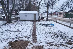 611 Spruce Ave, Sharon, PA 16146 - Photo 24