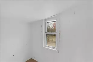 312 Lafferty St, Jeannette, PA 15644 - Photo 20