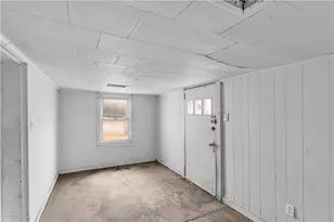 312 Lafferty St, Jeannette, PA 15644 - Photo 16