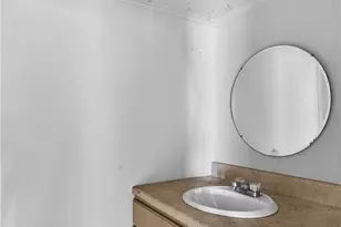 312 Lafferty St, Jeannette, PA 15644 - Photo 22