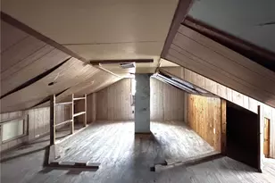 1913 Fox Wy, Pittsburgh, PA 15203 - Photo 8