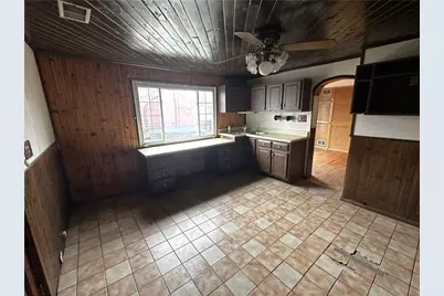 1913 Fox Way, Pittsburgh, PA 15203 - Photo 12