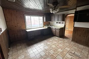 1913 Fox Wy, Pittsburgh, PA 15203 - Photo 12