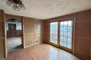 1913 Fox Wy, Pittsburgh, PA 15203 - Photo 6