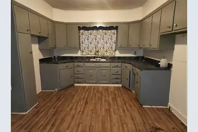 504 Beechwood Ave, Farrell, PA 16121 - Photo 4