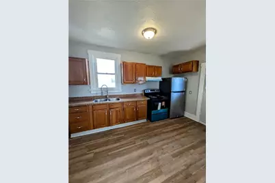 108 McCandless St, Arnold, PA 15068 - Photo 2
