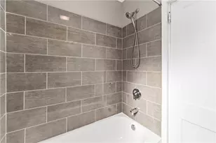 816 Boggs Ave, Pittsburgh, PA 15211 - Photo 18