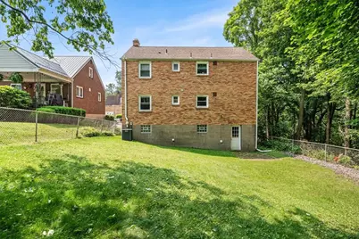 132 Homer Pl, Pittsburgh, PA 15223 - Photo 2