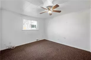 912 Hillsboro St, Pittsburgh, PA 15204 - Photo 14