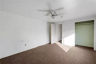 912 Hillsboro St, Pittsburgh, PA 15204 - Photo 18