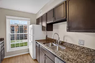 384 Newburn Dr, Scott Township, PA 15216 - Photo 14