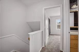 384 Newburn Dr, Scott Township, PA 15216 - Photo 26