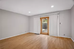 384 Newburn Dr, Scott Township, PA 15216 - Photo 10