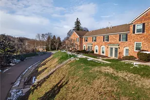 384 Newburn Dr, Scott Township, PA 15216 - Photo 32