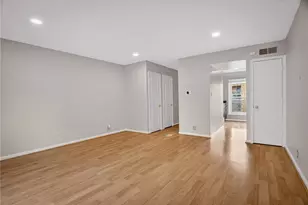 384 Newburn Dr, Scott Township, PA 15216 - Photo 12