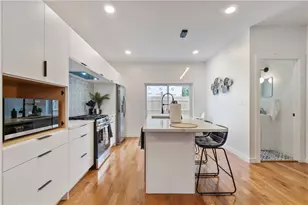 1240 Butterfield Wy, Pittsburgh, PA 15212 - Photo 8