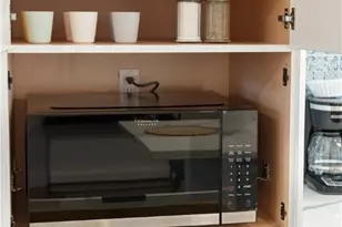 1240 Butterfield Wy, Pittsburgh, PA 15212 - Photo 16