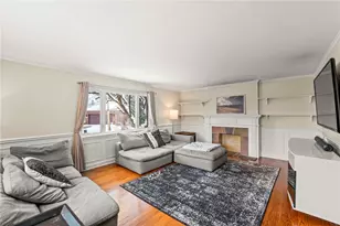 4712 Carriage Dr, Pittsburgh, PA 15236 - Photo 4