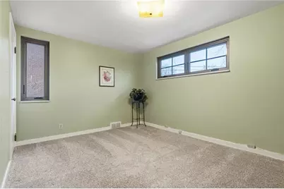 408 Burlington Rd, Pittsburgh, PA 15221 - Photo 16