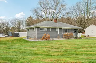 2001 Line Rd, Neshannock Township, PA 16105 - Photo 4