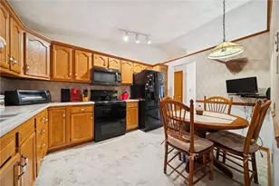 100 Rose Ct, Delmont, PA 15626 - Photo 2