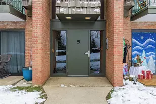 511 Forest Green Dr, Moon/Crescent Twp, PA 15108 - Photo 4