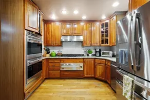 125 W Marlin Dr, Pittsburgh, PA 15216 - Photo 12